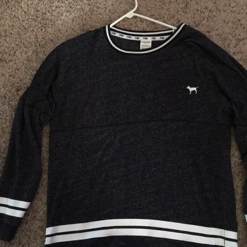 Pink long sleeve shirt small  but fits big